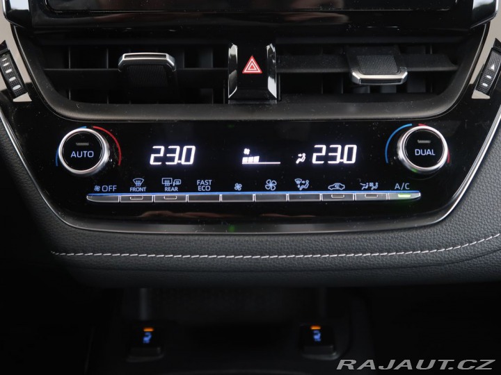 Toyota Corolla 1.8Hybrid,CZ,1Maj,Comfort 2021