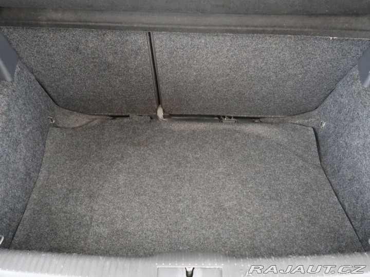 Volkswagen Polo 1.2HTP,47kW,Manual 2006