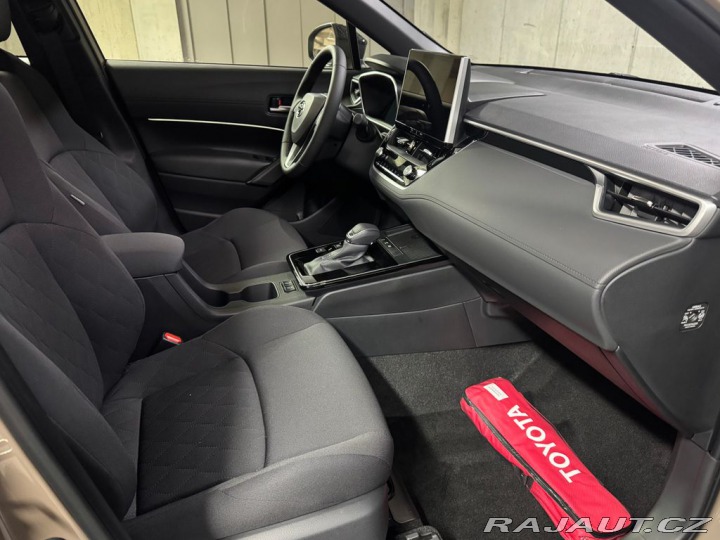 Toyota Corolla Cross STYLE 1.8 Hybrid (140 k) 1800