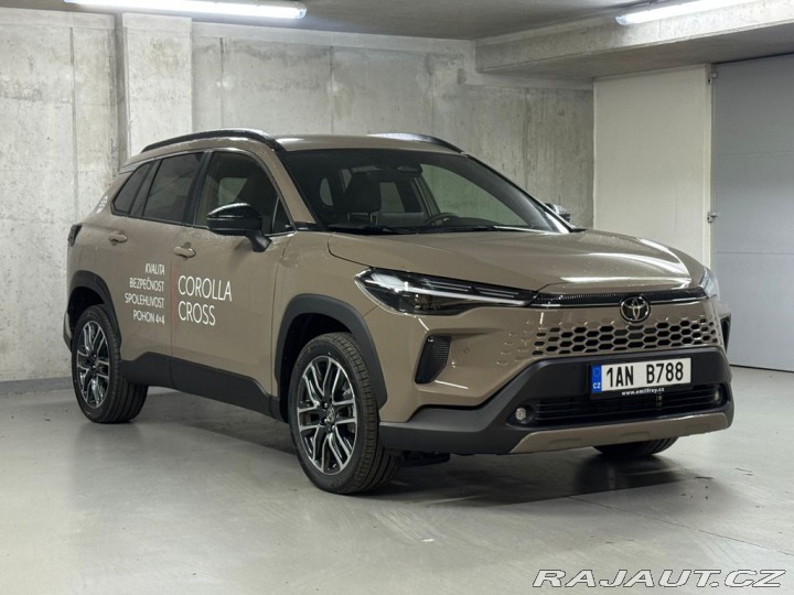 Toyota Corolla Cross STYLE 1.8 Hybrid (140 k) 1800