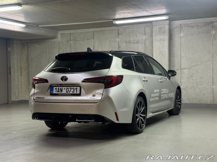 Toyota Corolla 2.0,Hybrid,GR SPORT Dynam 1800