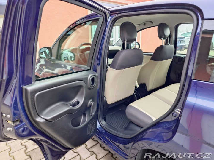 Fiat Panda 1.2 BENZÍN 51kW REZERVACE 2015