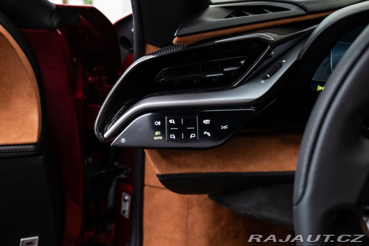 Ferrari SF90 Spider 2025