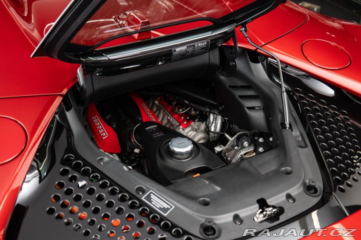 Ferrari SF90 Spider 2025