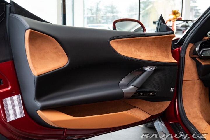 Ferrari SF90 Spider 2025