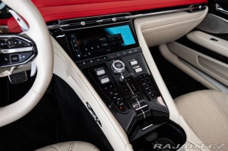 Aston Martin DB12 Volante 2024