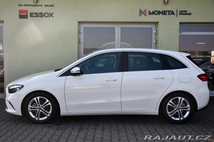Mercedes-Benz B 200 ZÁRUKA CARPLAY KAMERA 2025