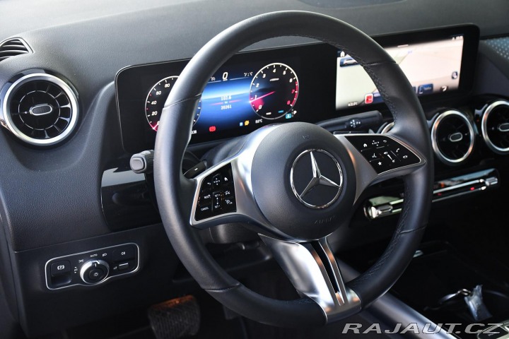 Mercedes-Benz B 200 2025