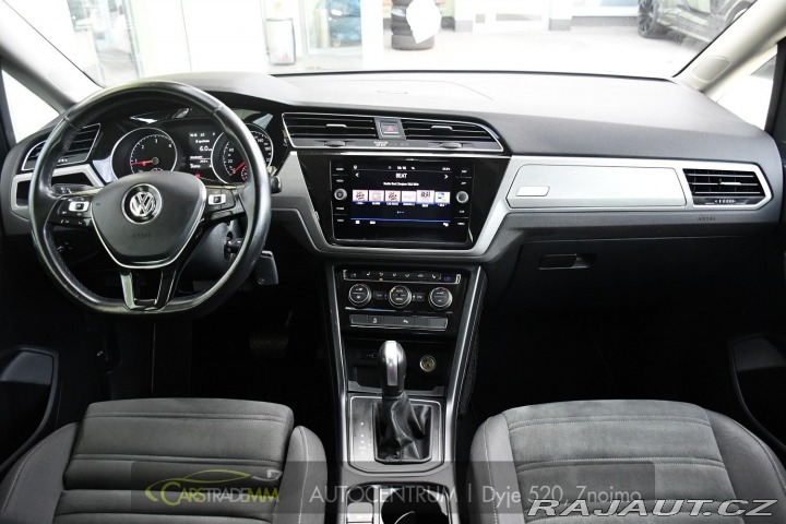 Volkswagen Touran 2.0TDi DSG TAŽNÉ 2xKOLA 2020
