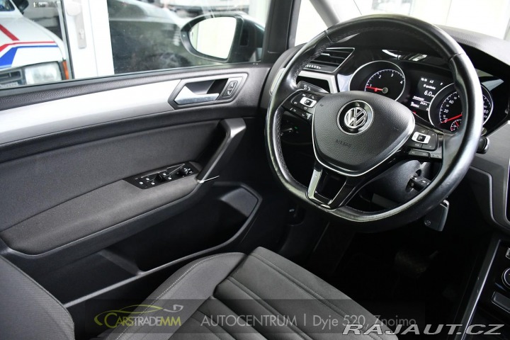 Volkswagen Touran 2.0TDi DSG TAŽNÉ 2xKOLA 2020