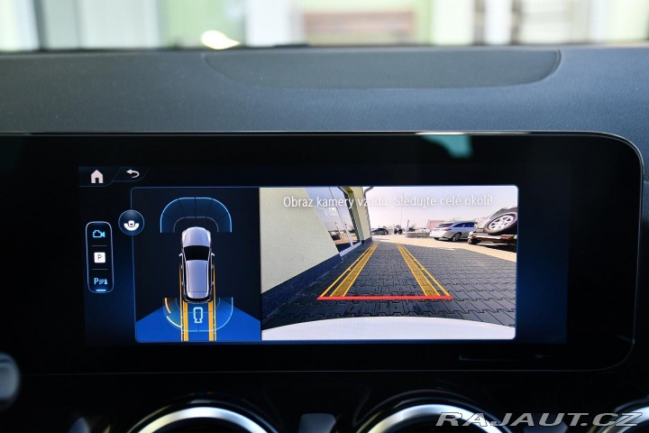 Mercedes-Benz B 200 ZÁRUKA CARPLAY KAMERA 2025