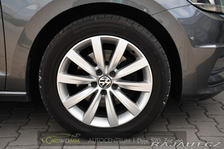 Volkswagen Touran 2.0TDi DSG TAŽNÉ 2xKOLA 2020