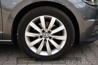Volkswagen Touran 2.0TDi DSG TAŽNÉ 2xKOLA 2020