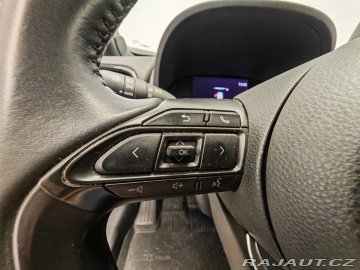 Toyota Yaris Cross  2021