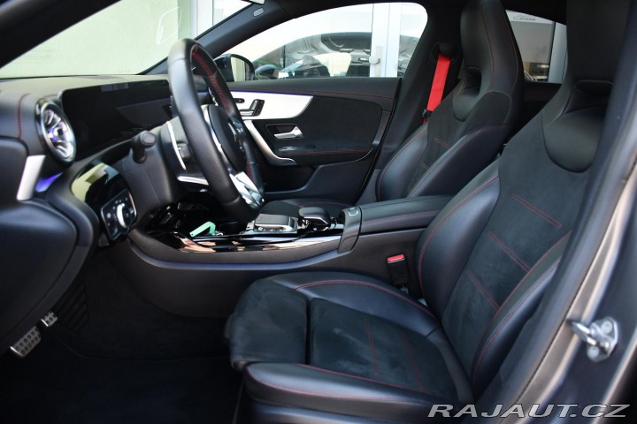 Mercedes-Benz CLA 35 AMG 4MATIC PANO HUD 2020