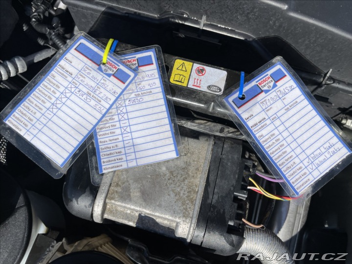 Land Rover Discovery 3,0 SDV6 188kw HSE 7míst 2014