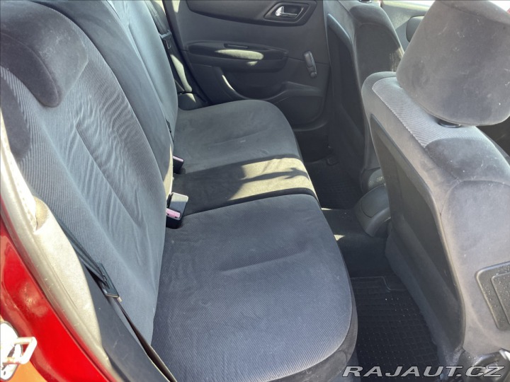 Citroën C4 1,6 HDi 80kw klima, dobrý 2005