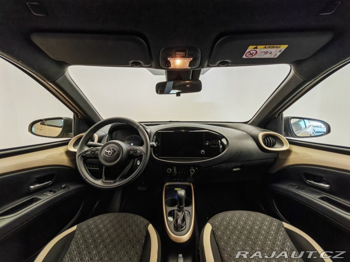 Toyota Aygo 1.0 x-play Style 2025