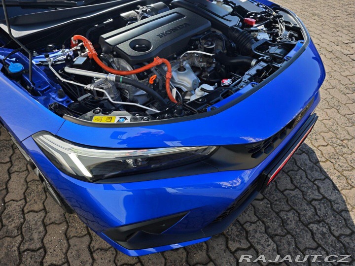 Honda Civic 2.0 e:HEV Advance 1.majit 2022