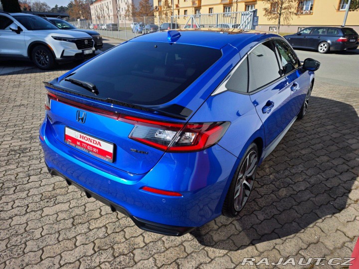 Honda Civic 2.0 e:HEV Advance 1.majit 2022