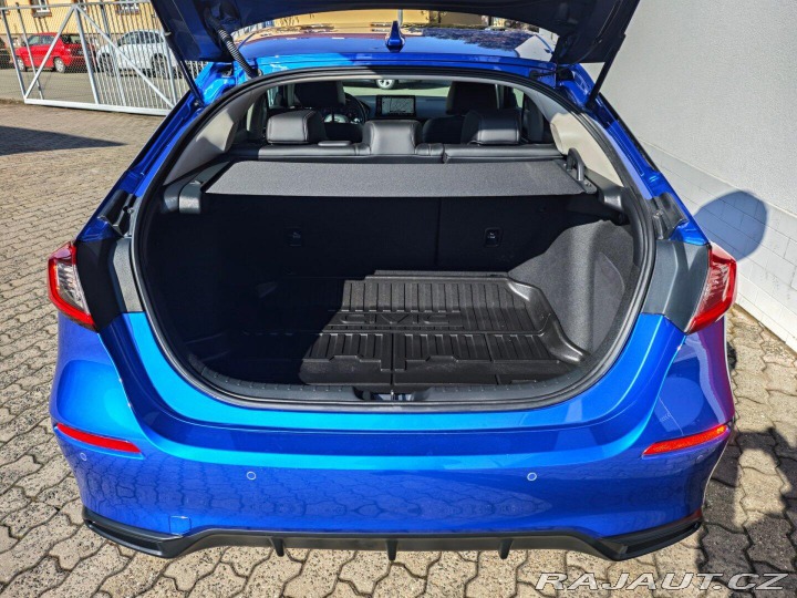 Honda Civic 2.0 e:HEV Advance 1.majit 2022