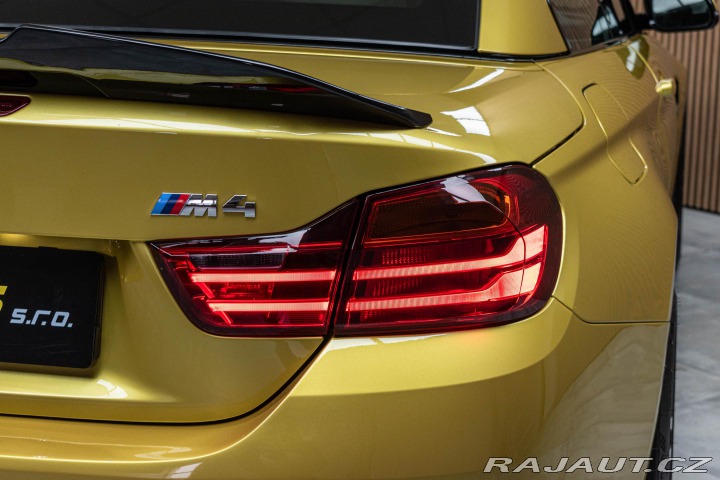 BMW M4 F83 M4 MANUÁL*HEAD-UP*HAR 2014