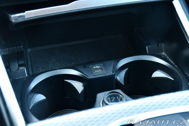 BMW 3 320d xDrive M-SPORT ČR 1. 2023