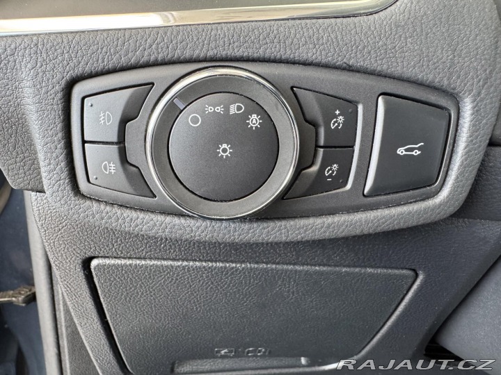 Ford S-MAX 2,0EcoBlue 140kW*AUT*Tažn 2021