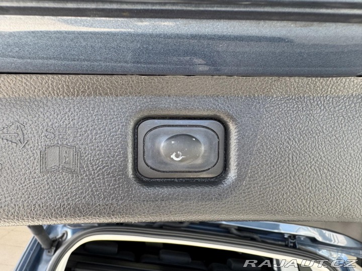 Ford S-MAX 2,0EcoBlue 140kW*AUT*Tažn 2021