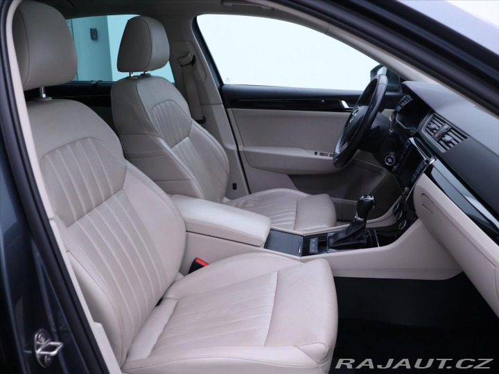 Škoda Superb 2,0 TSI 206kW DSG 4x4 CZ 2016
