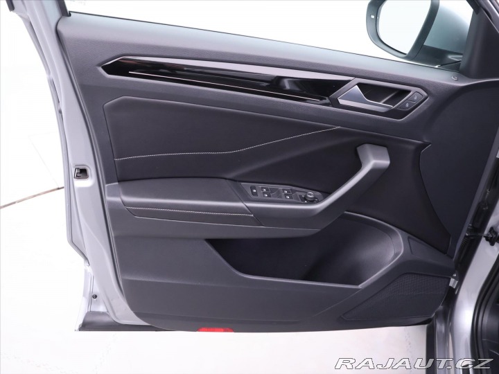 Volkswagen T-Roc 2,0 TDI DSG 4Motion R-lin 2022