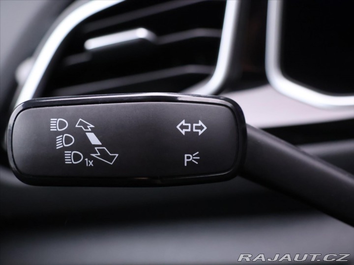 Volkswagen T-Roc 2,0 TDI DSG 4Motion R-lin 2022