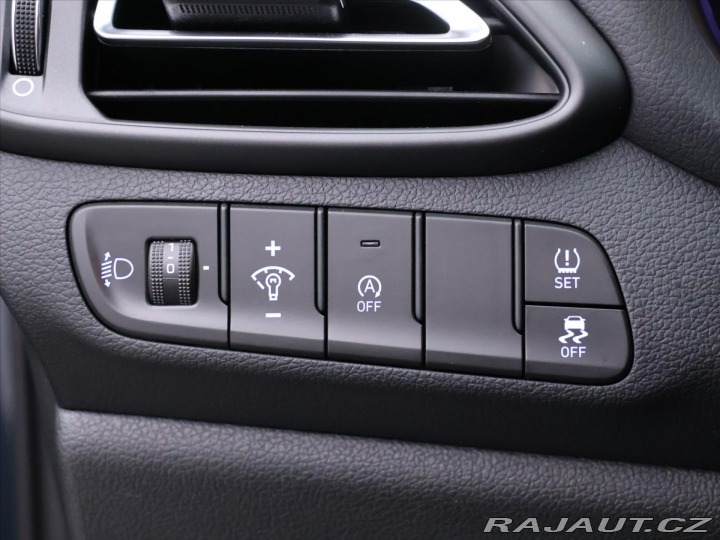 Hyundai i30 1,5 T-GDI 117 kW Smart Au 2022