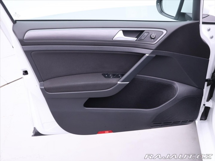 Volkswagen Golf 1,0 TSI 85kW CZ 86 000 km 2019