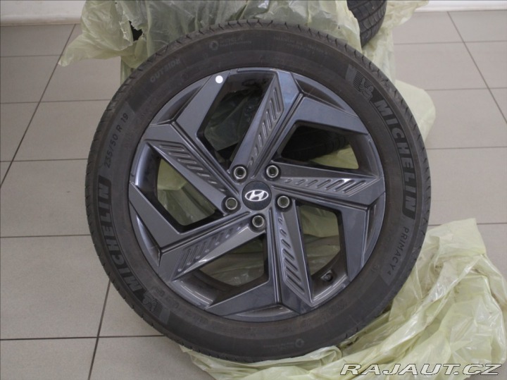 Hyundai Tucson 1,6 Hybrid 169kW Freedom 2023