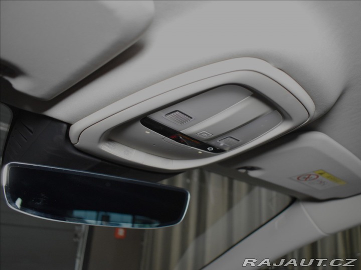 Volvo V60 2,0 B4  Plus dark 1800