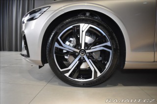 Volvo V60 2,0 B4  Plus dark 1800