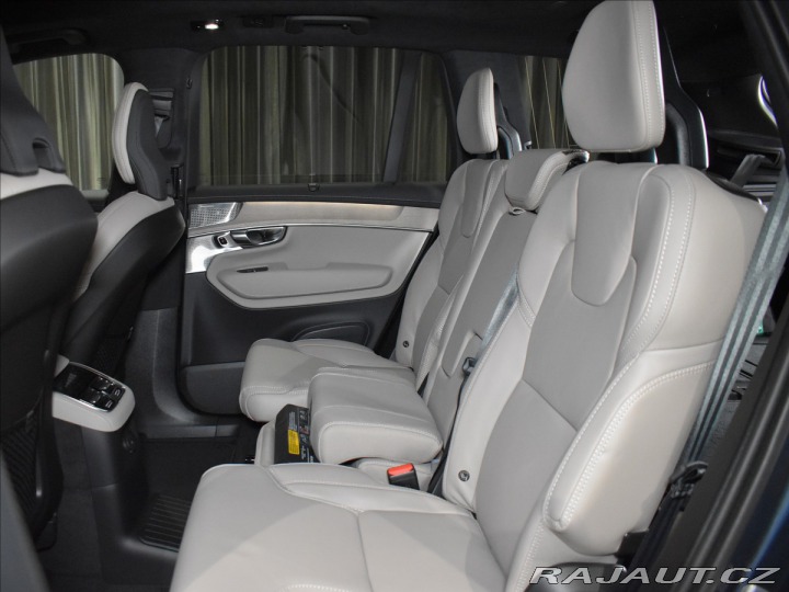 Volvo XC90 2,0 T8 Ultra Dark 2026