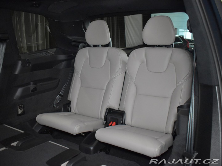 Volvo XC90 2,0 T8 Ultra Dark 2026