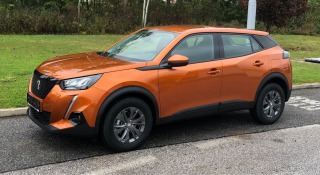 Peugeot 2008 1,2   benzin, rok 2021, 9