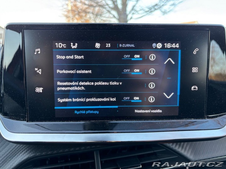 Peugeot 2008 1,2   benzin, rok 2021, 9 2021