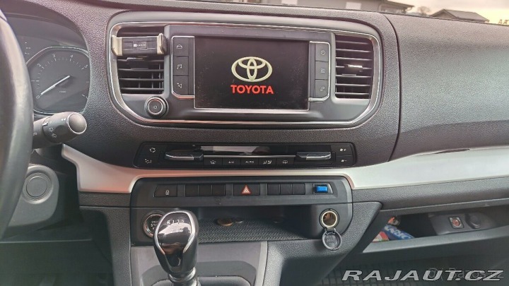 Toyota ProAce Verso 2,0   diesel / 110kW 2022