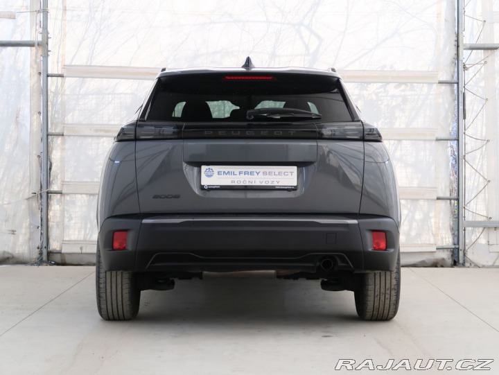 Peugeot 2008 1.2PureTech,74kW,ALLURE,M 1800