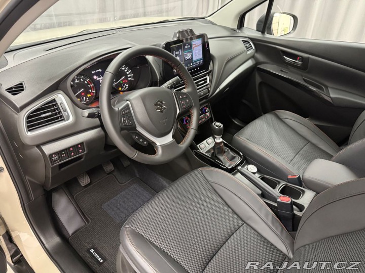 Suzuki S-Cross Black Edition - k odběru 2026
