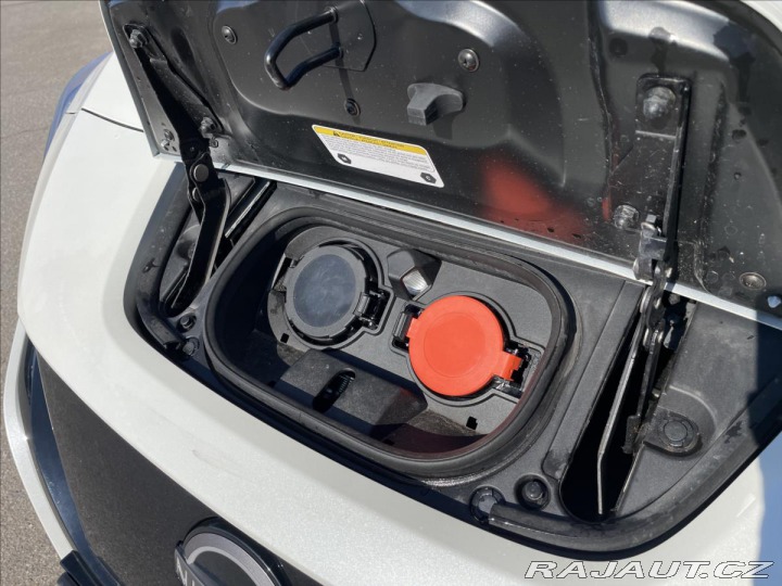 Nissan Leaf e+ 62kW N-CONNECTA*Tepeln 2022