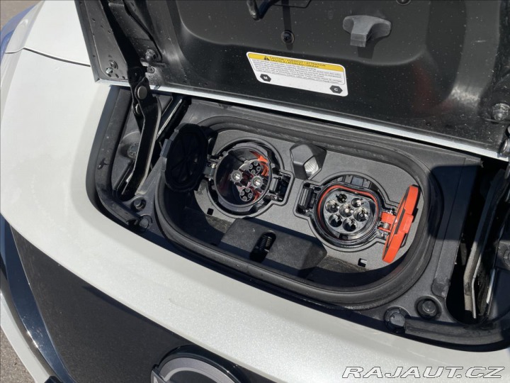Nissan Leaf e+ 62kW N-CONNECTA*Tepeln 2022