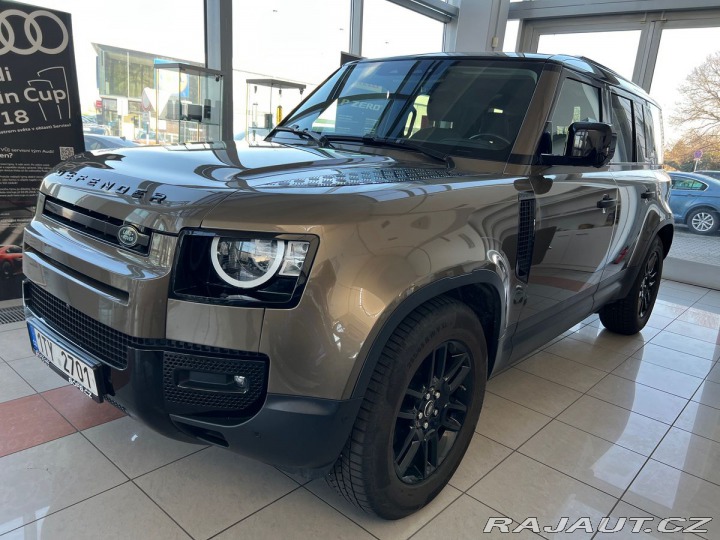 Land Rover Defender 177kW AWD Tažné Pano 2021