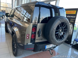 Land Rover Defender 177kW AWD Tažné Pano 2021