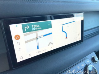 Land Rover Defender 177kW AWD Tažné Pano 2021