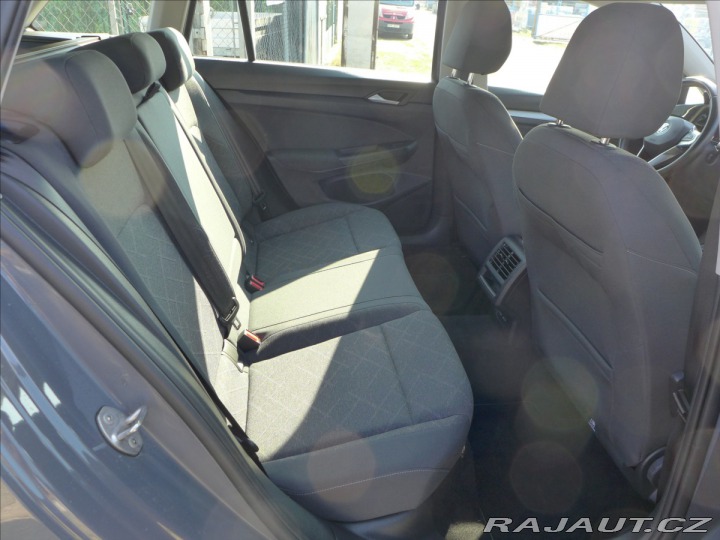 Volkswagen Golf 2,0 TDI VIRTUAL,LED,DPH 2021